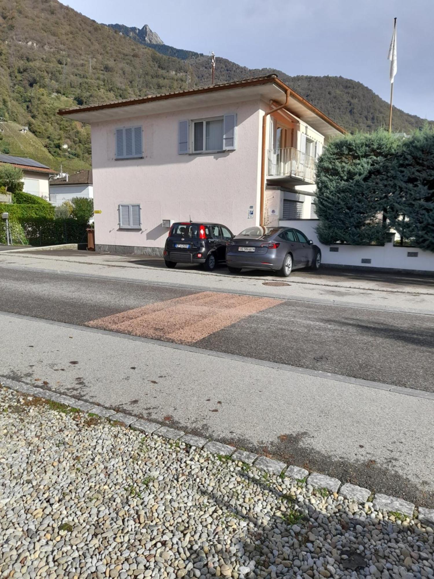 Garni Elisabetta Hotel Gordola Exterior foto